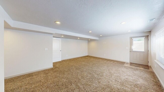 Building Photo - Herriman Rambler with Basement Apartment