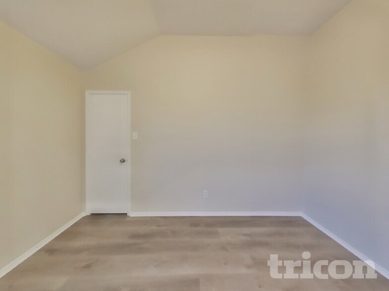 Building Photo - 510 Appaloosa Dr