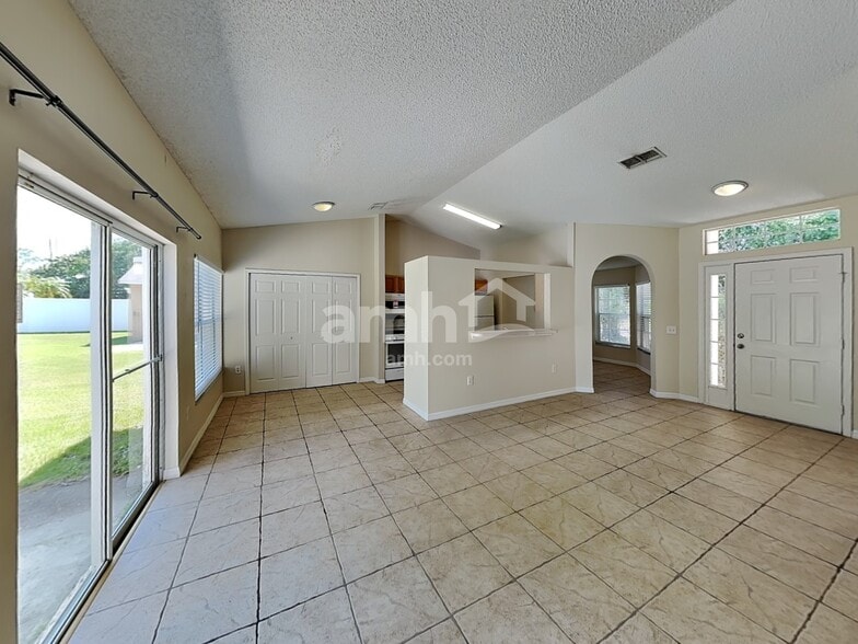 Building Photo - 2423 Hybrid Dr