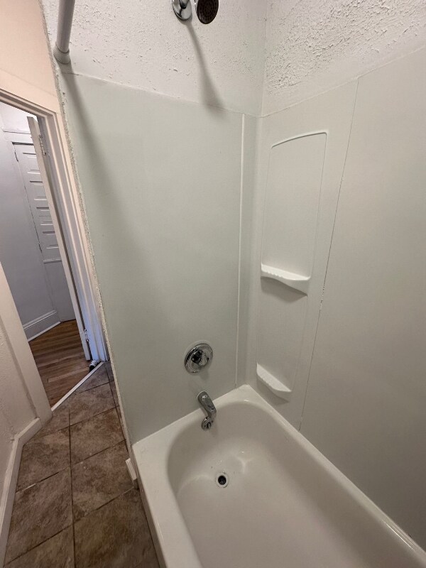 Building Photo - 14148 Superior Rd