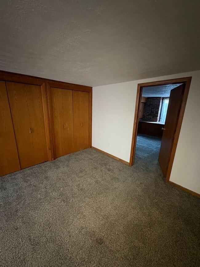 Building Photo - Charming 3BR Home Just Blocks from Washington Park with Garage & Storage