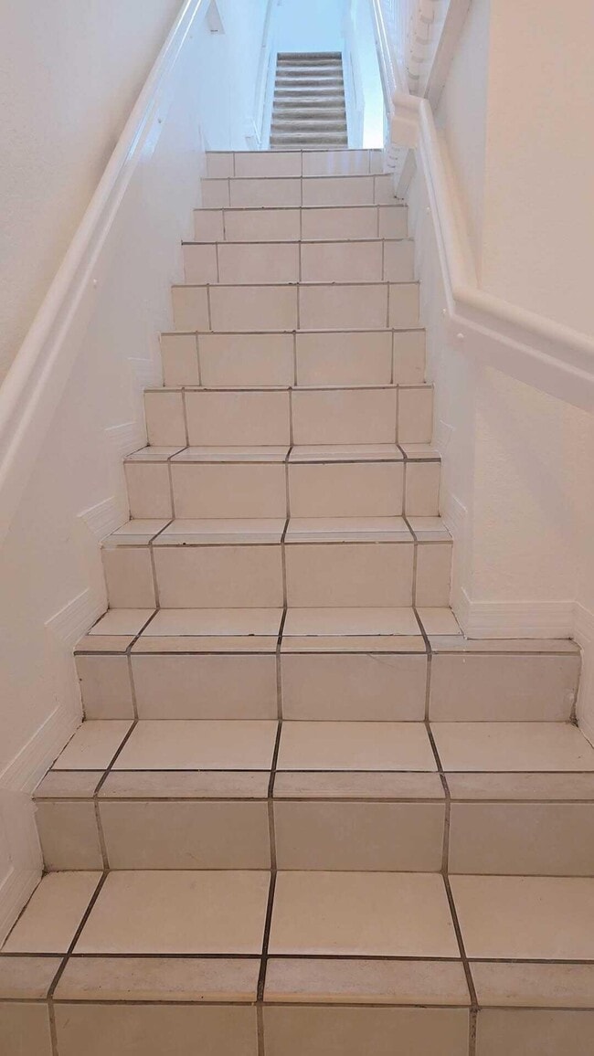 Building Photo - 751 SW 148th Ave