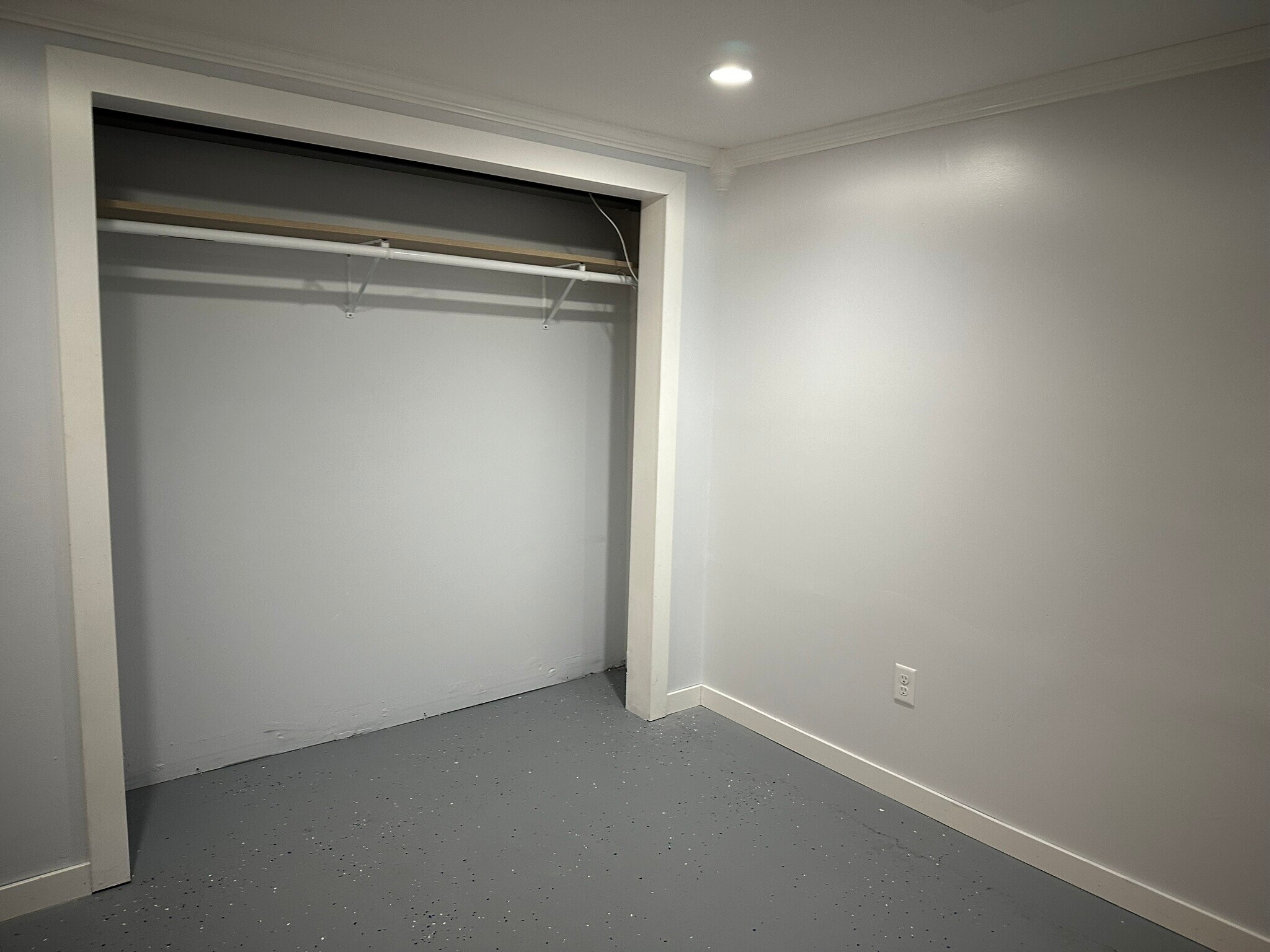 Building Photo - 1621 Southridge Dr