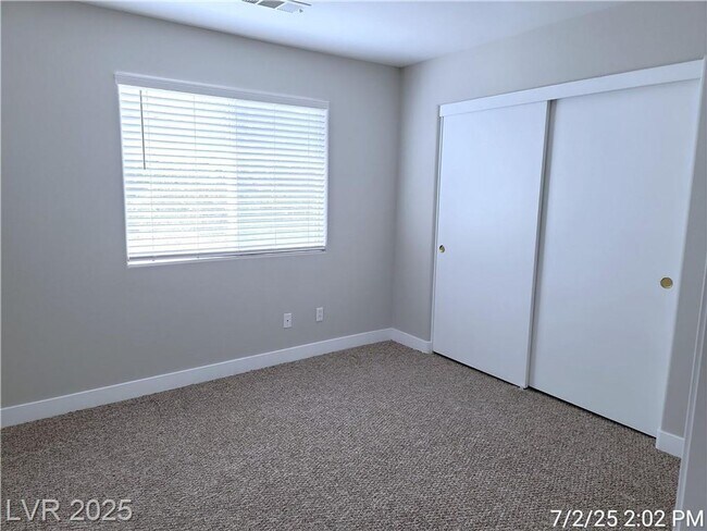 Building Photo - Bright Green Valley Condo in Gated Southpa...