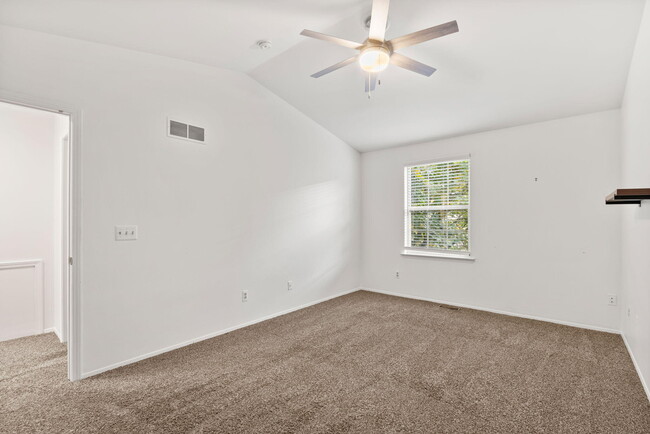 Building Photo - 3034 Forest Creek Ct