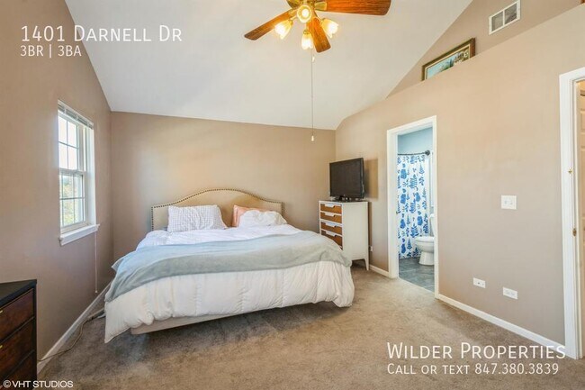 Building Photo - 1401 Darnell Dr