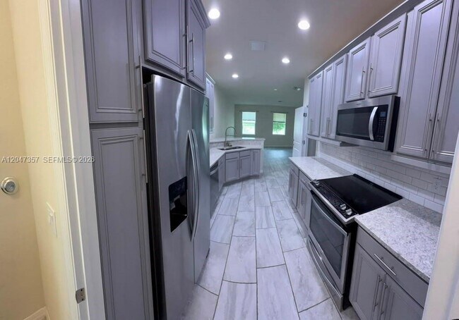 Building Photo - 4022 Long Leaf Ln