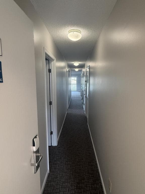 Building Photo - 204 Double Eagle Dr