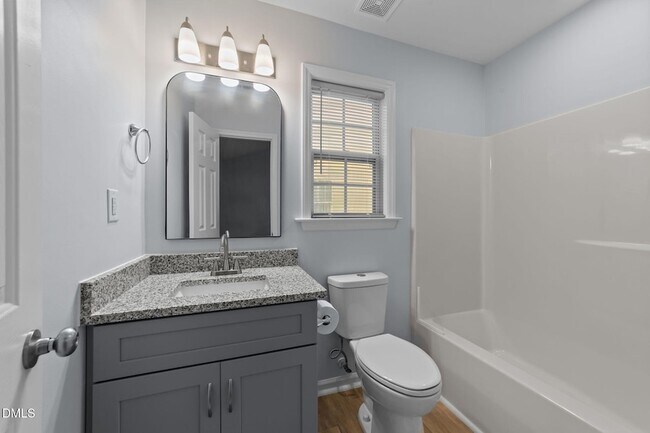 Building Photo - 225 Woodson Dr