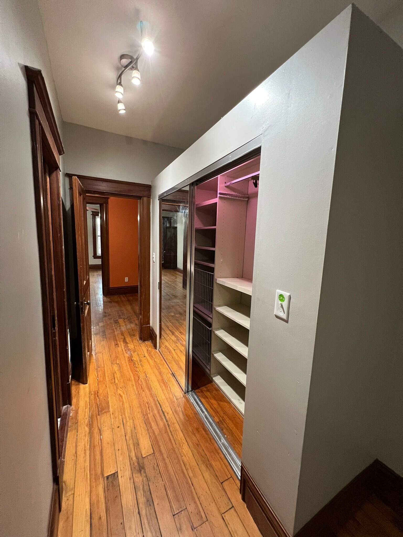 Master Closet - 3457 Arsenal St