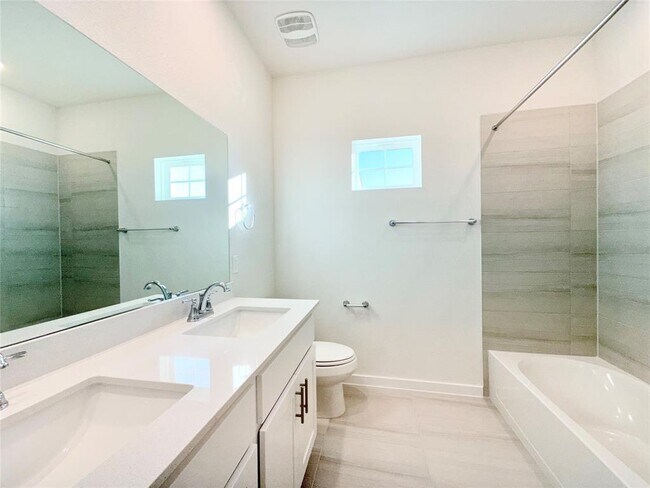 Building Photo - 604 Palatino Bend