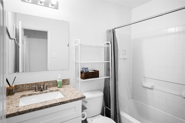 Building Photo - 2515 Bammelwood Dr
