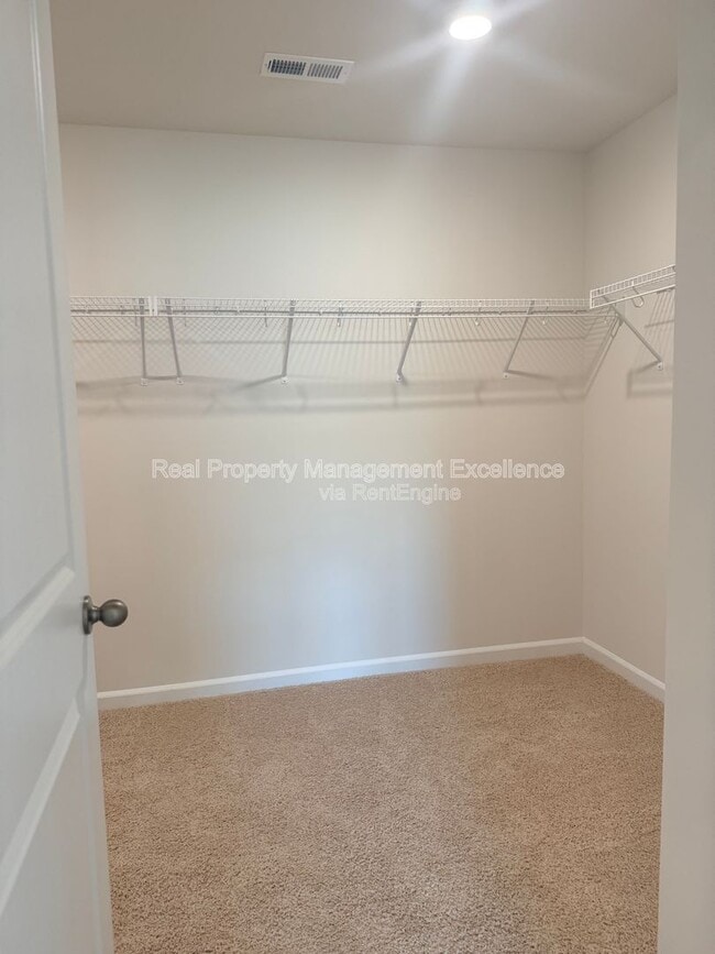 Building Photo - 828 Old Tarboro Rd