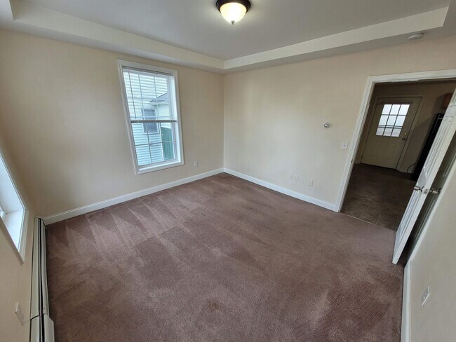 Building Photo - 21 Jane St