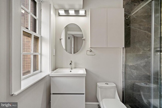 Building Photo - 415 City Ave