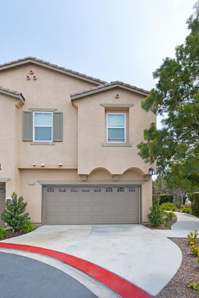 Building Photo - 43148 Avenida Cielo