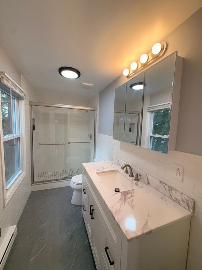 Building Photo - Beautiful, Newly Renovated 6 Bedroom 2 1/2 Bathroom Single Family House Available for Rent in Asb...