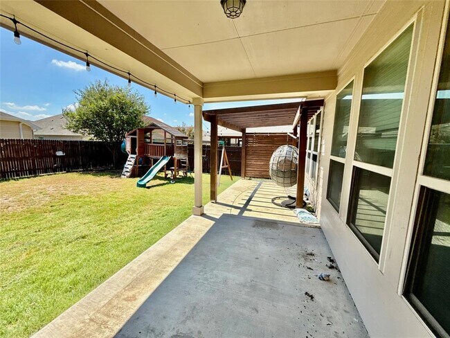 Building Photo - 17113 Antioch Ave
