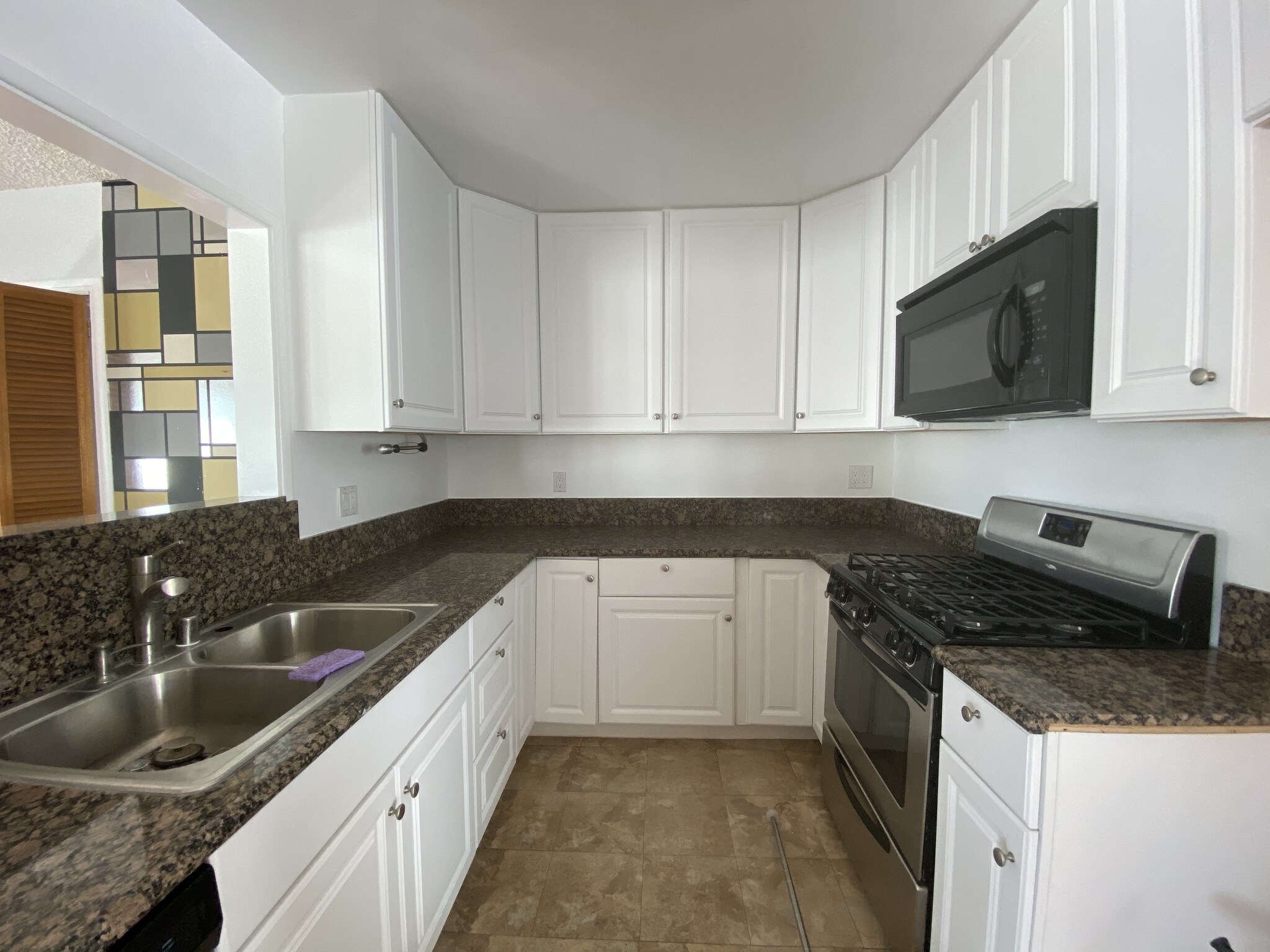 Building Photo - 5208 Wilkinson Ave