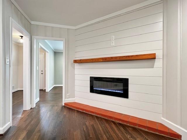 Building Photo - 5885 Kayron Dr