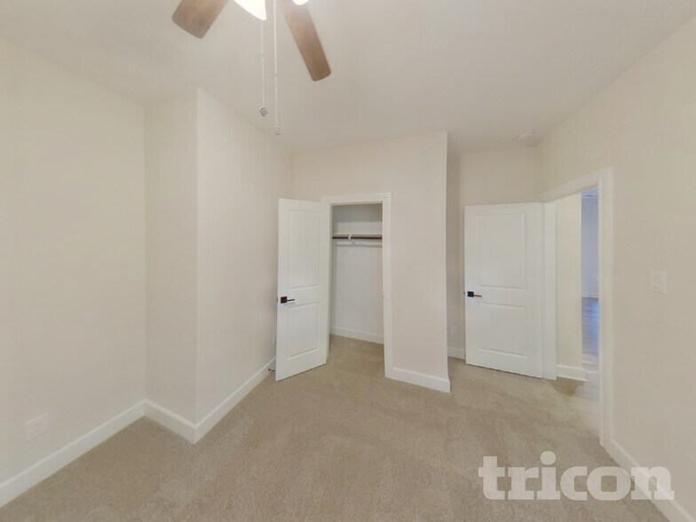Building Photo - 1208 Dye Blvd