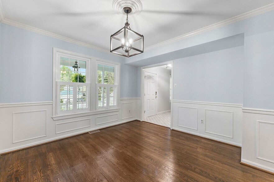 Building Photo - 12135 Little Patuxent Pkwy