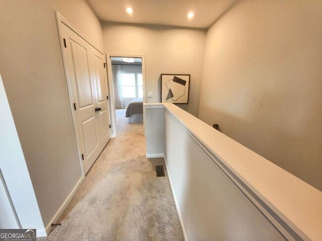 Building Photo - 2865 Beacon Cove