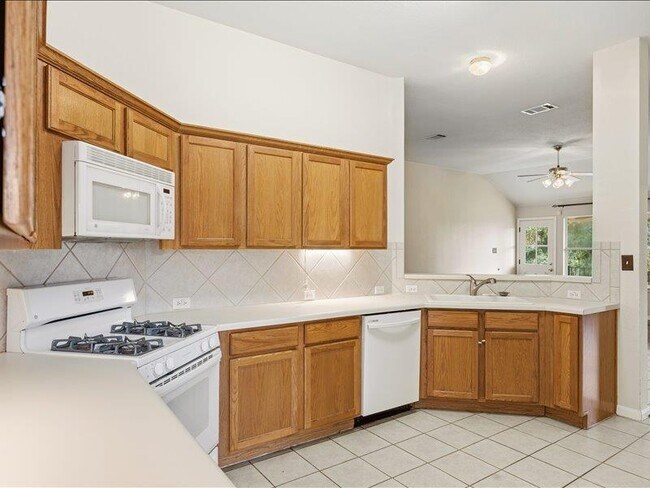 Building Photo - 1500 Ashberry Trail