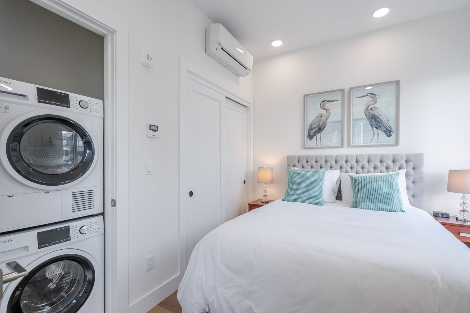 Building Photo - 38 Hichborn St