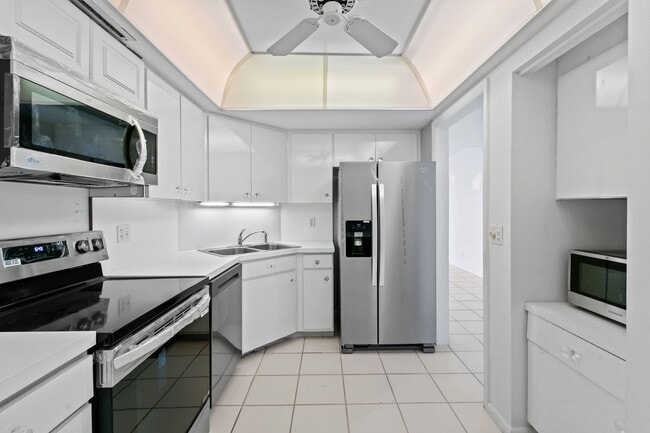 Building Photo - Move-In Made Easy: Pay Just Security + 50% OFF First Month!