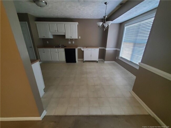 Building Photo - 160 Yellowstone Ct