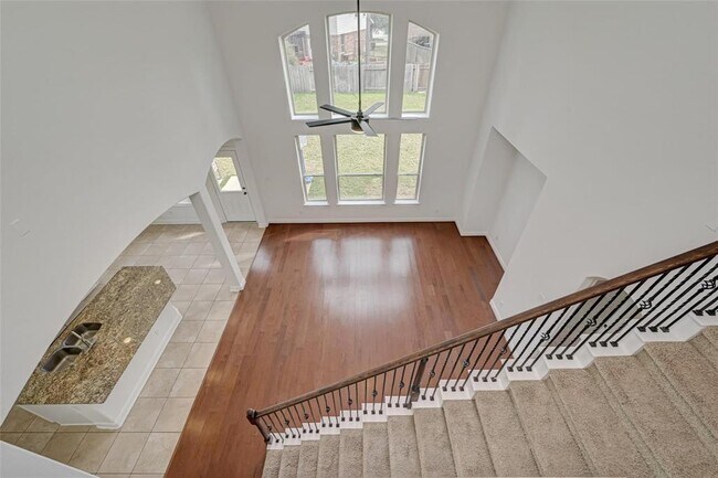 Building Photo - 71 N Rocky Point Cir