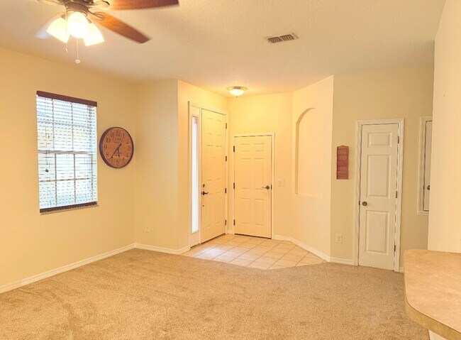 Building Photo - RIVER RUN COACH HOMES CONDO - 3BR/2BA - NE...