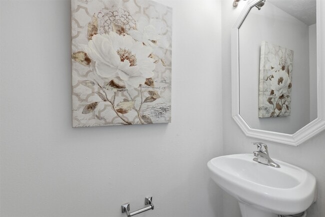 Building Photo - 20811 Garden Arbor Ln