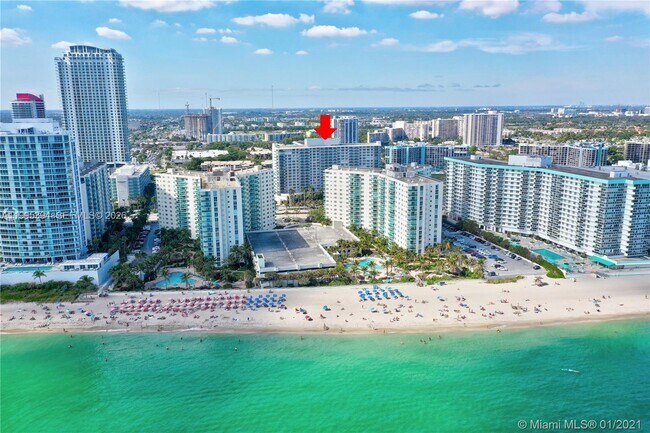 Building Photo - 3800 S Ocean Dr
