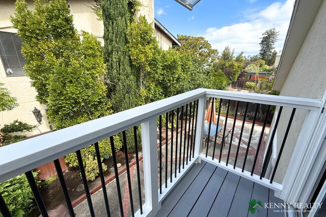 Building Photo - Charming Foster City Home with Outdoor Liv...
