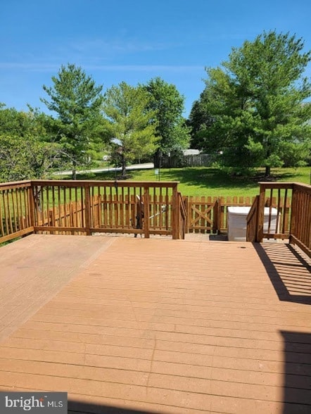 Building Photo - 25 Offspring Ct