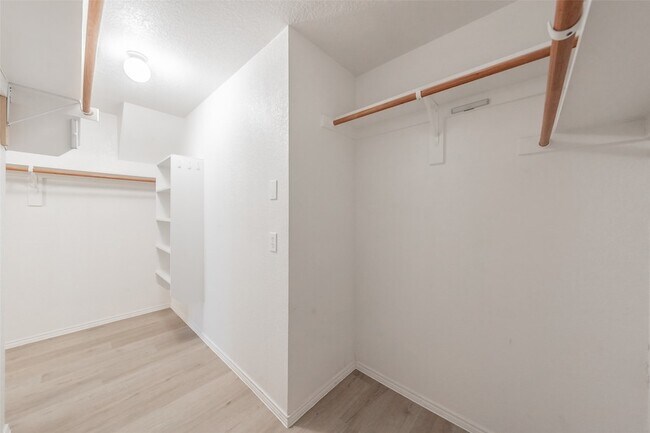 Building Photo - 629 Chalk Knoll Rd