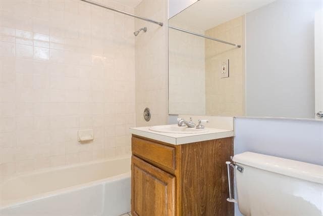 Building Photo - 82 Jackson St