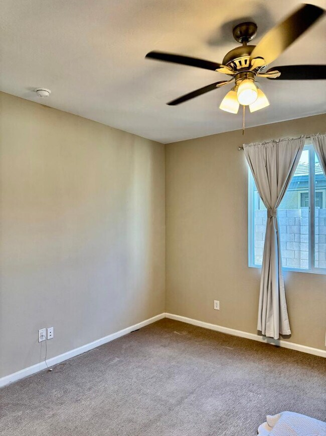Building Photo - 17388 W Country Club Terrace