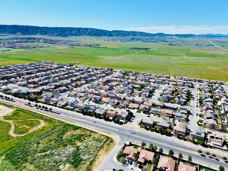 Building Photo - 5806 W Avenue K3