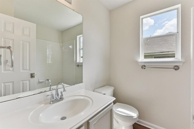 Building Photo - 906 Jasmine Trail