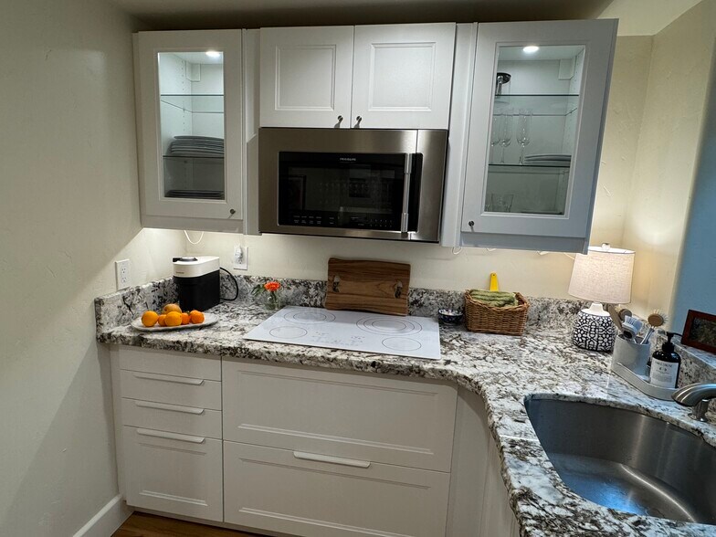 Microwave, Range, Cabinets - 165 Terrace St