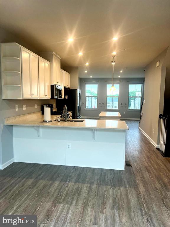 Building Photo - 3781 Vly Frd Wy