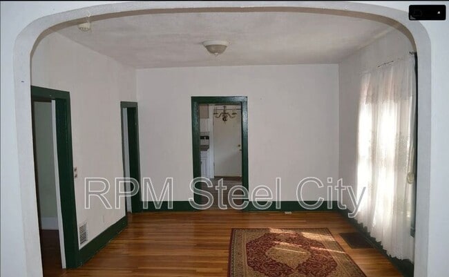 Building Photo - 1012 Cedar St