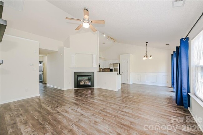Building Photo - 12819 Slade Castle Ct