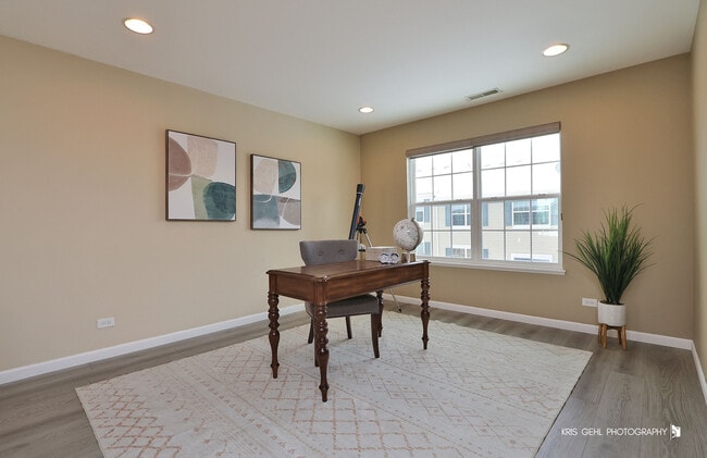 Building Photo - 398 S Jade Ln