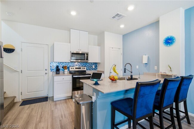 Building Photo - 495 Blue Ridge Cove Ct