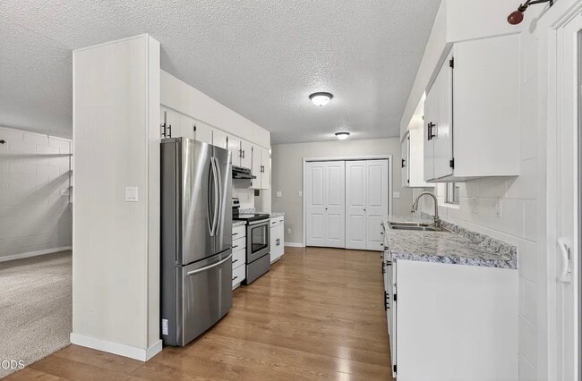 Building Photo - 981 Upper Applegate Rd