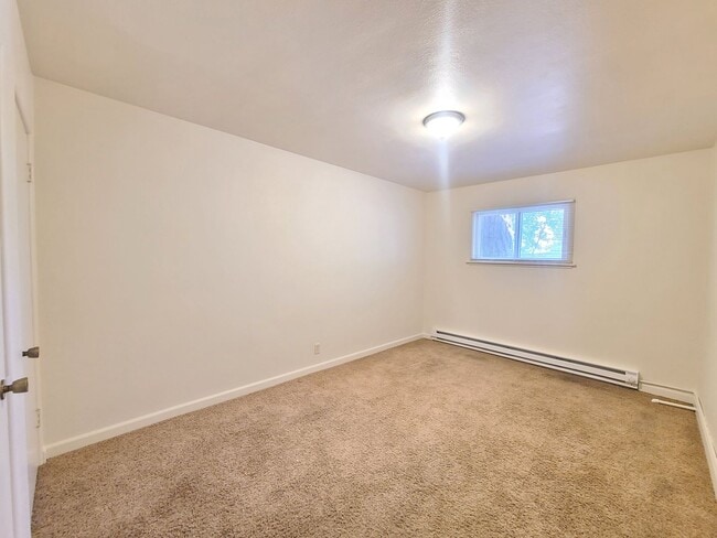 Building Photo - 801 S Lincoln Pl